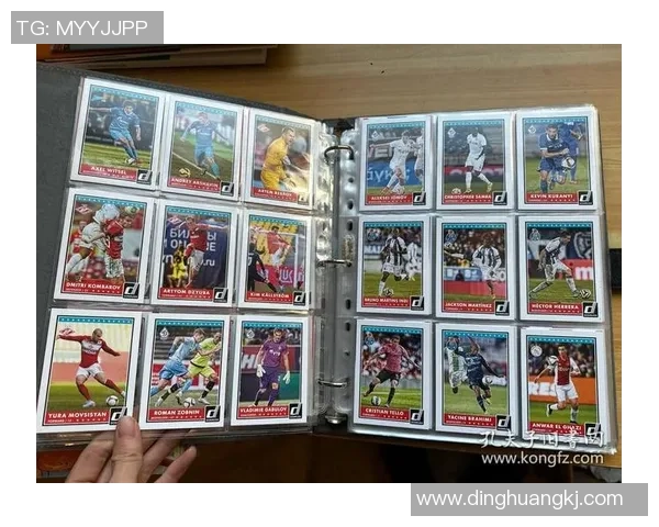 日本足球代表队球星卡集结展现荣耀足迹与激情对决 日本足球代表队球星卡集结展现荣耀足迹与激情对决