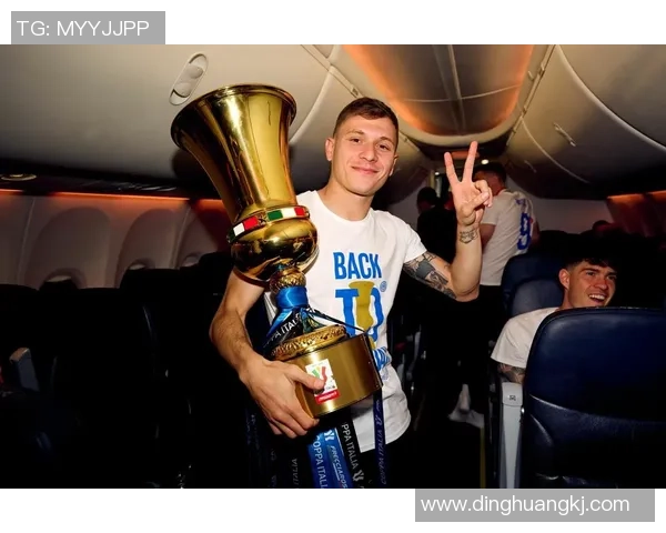 聚焦绿茵巨星男头形象展现球场激情与青春风采